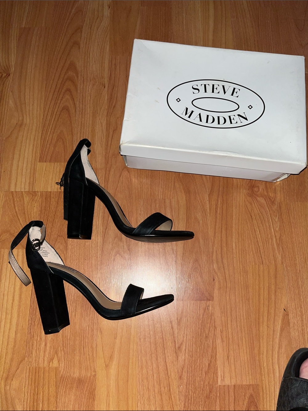 Steve Madden Carrson Black Sued Heels
